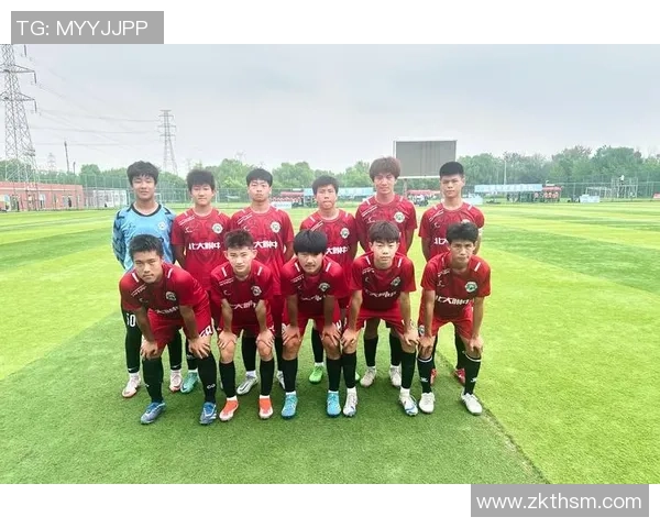 北京足球队的比赛经验揭秘：从战术到团队协作的全方位分析