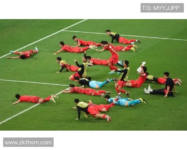 足球明星挑战滑草意外摔倒引发热议网友纷纷调侃其运动能力不足